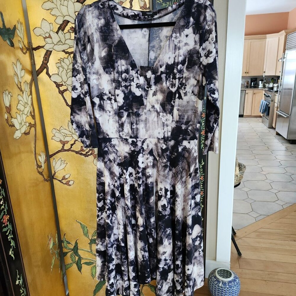simply vera dress